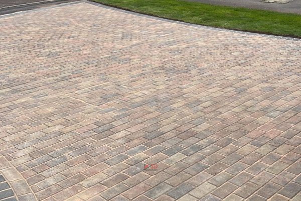 Autumn block paving driveway in Charlcombe