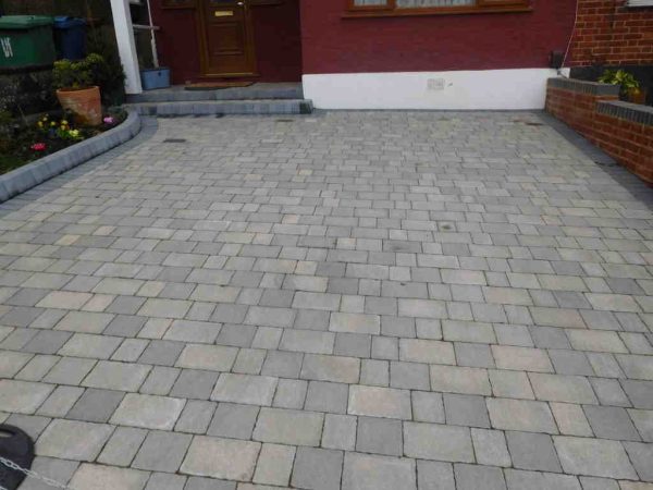 Tegula paved driveway in Bedminster