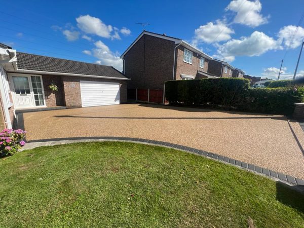 Resin driveway surfacing in Clevedon