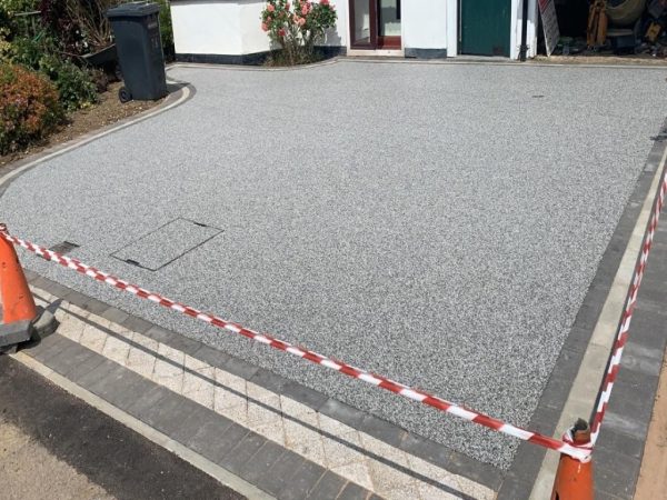 Silver resin driveway in Backwell