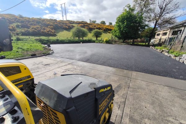 Tarmac installation in Publow