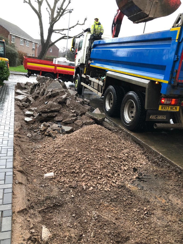 Charcoal Block Paving Driveway Installed In Yate Bristol Sd Home Improvements Ltd