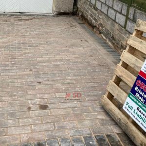 Driveway with Block Paving Laid in Stretcher Bond in Longwell…