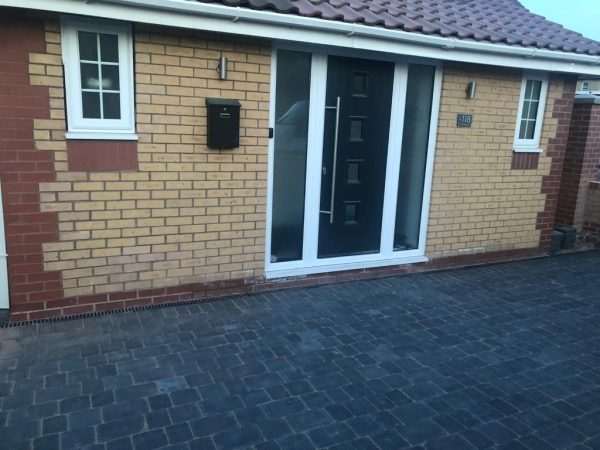 Charcoal Grey Tegula Paved Driveway in Bradley Stoke