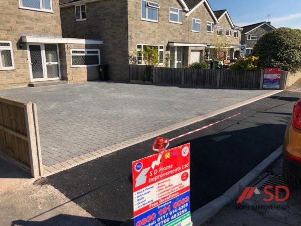 Charcoal Paved Driveway with Natural Grey Border in Downend