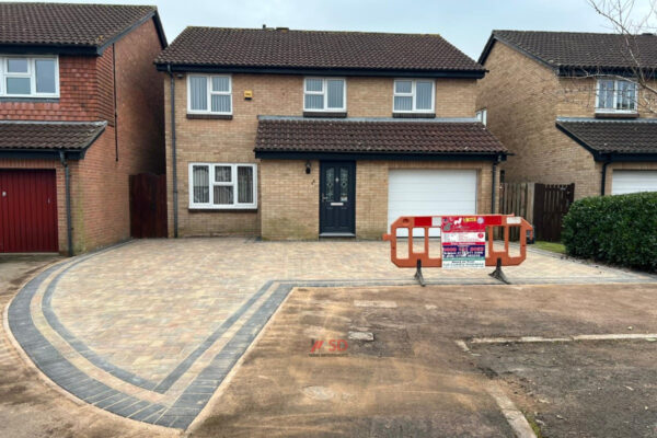 Driveway With Autumn Mix Block Paving In Longwell Green, Bristol (3)